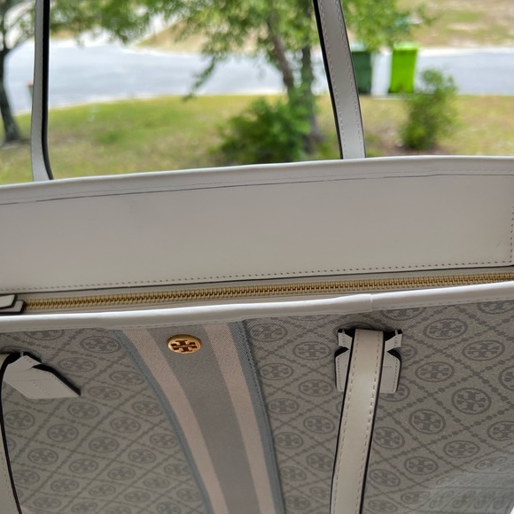 TORY BURCH Gemini Link Canvas Tote- New Ivory Gemini Link - Picture 11 of 14